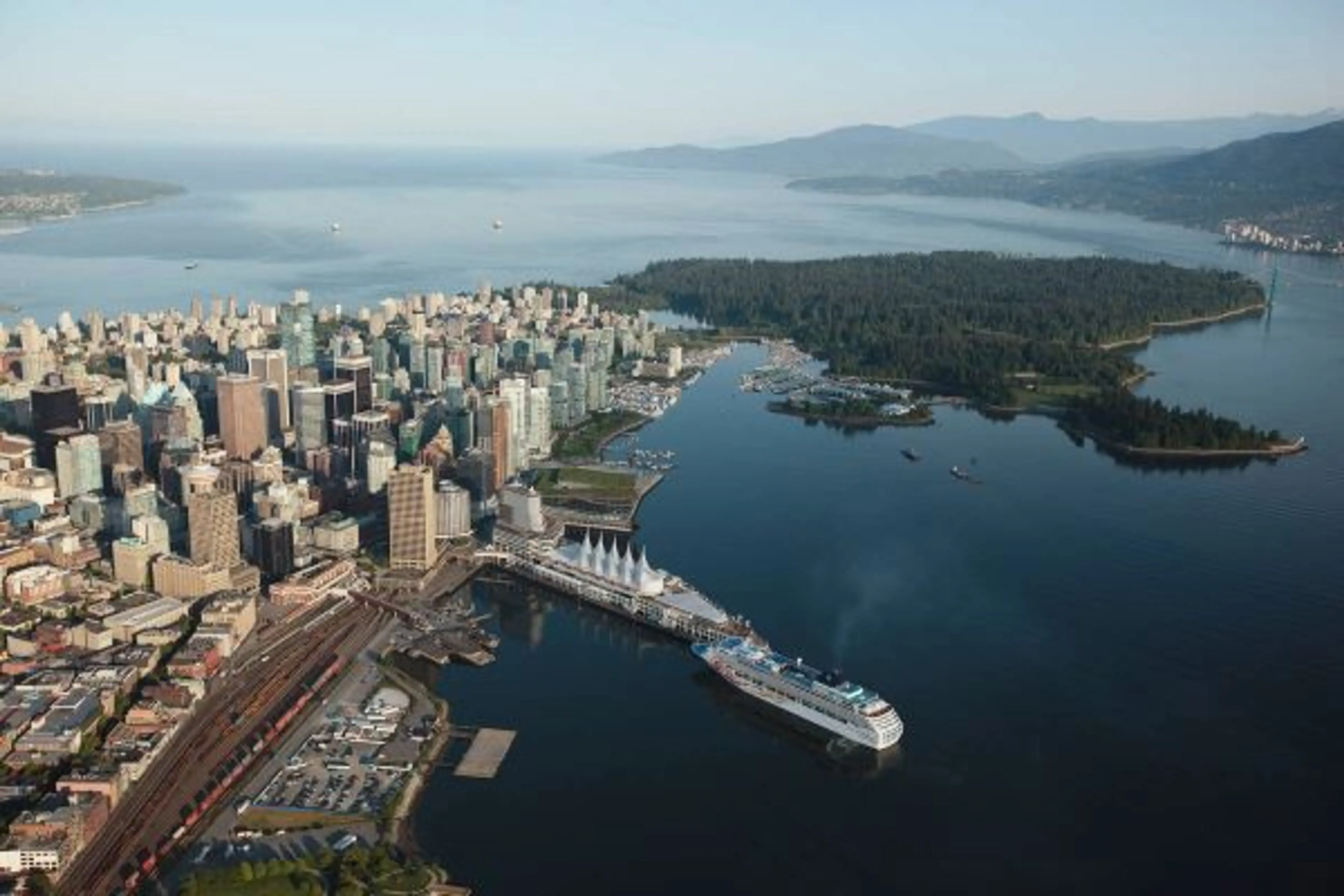 Dock and Stay Awhile! 4 Reasons Why Vancouver is a Not-to-Miss Destination