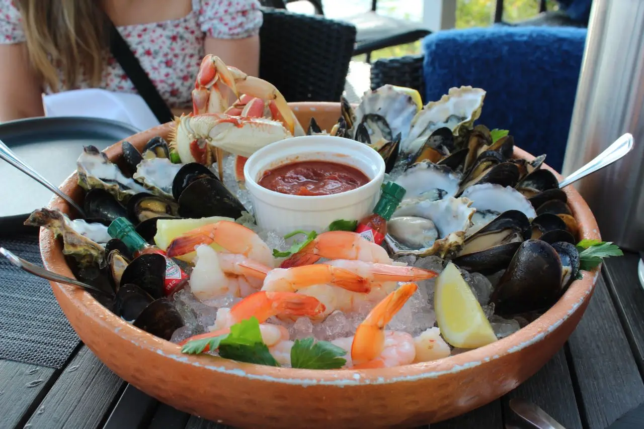 Seafood plateau at PIER 7