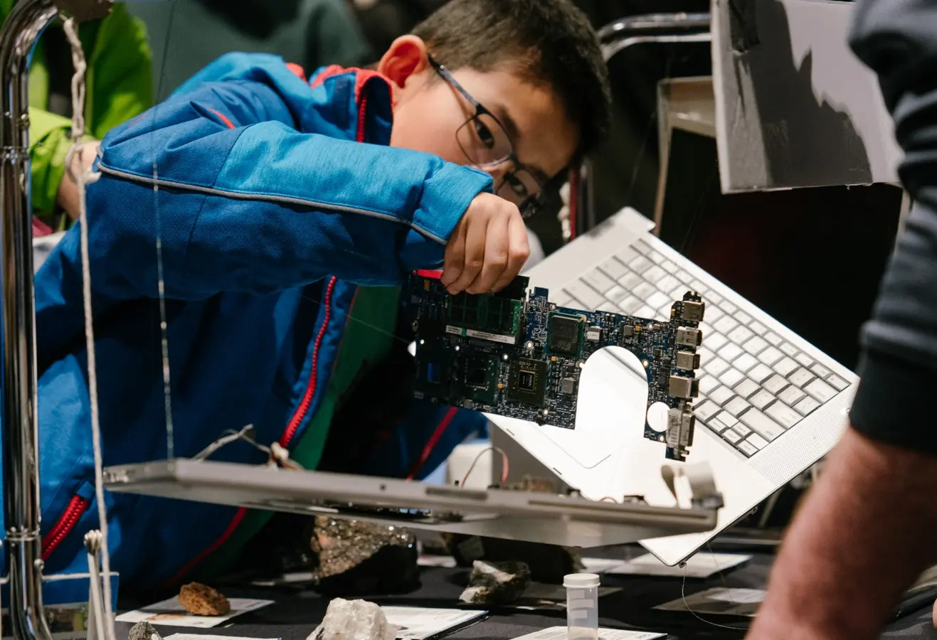 w-1600h-900-c5209c-RU24_Day1-02051