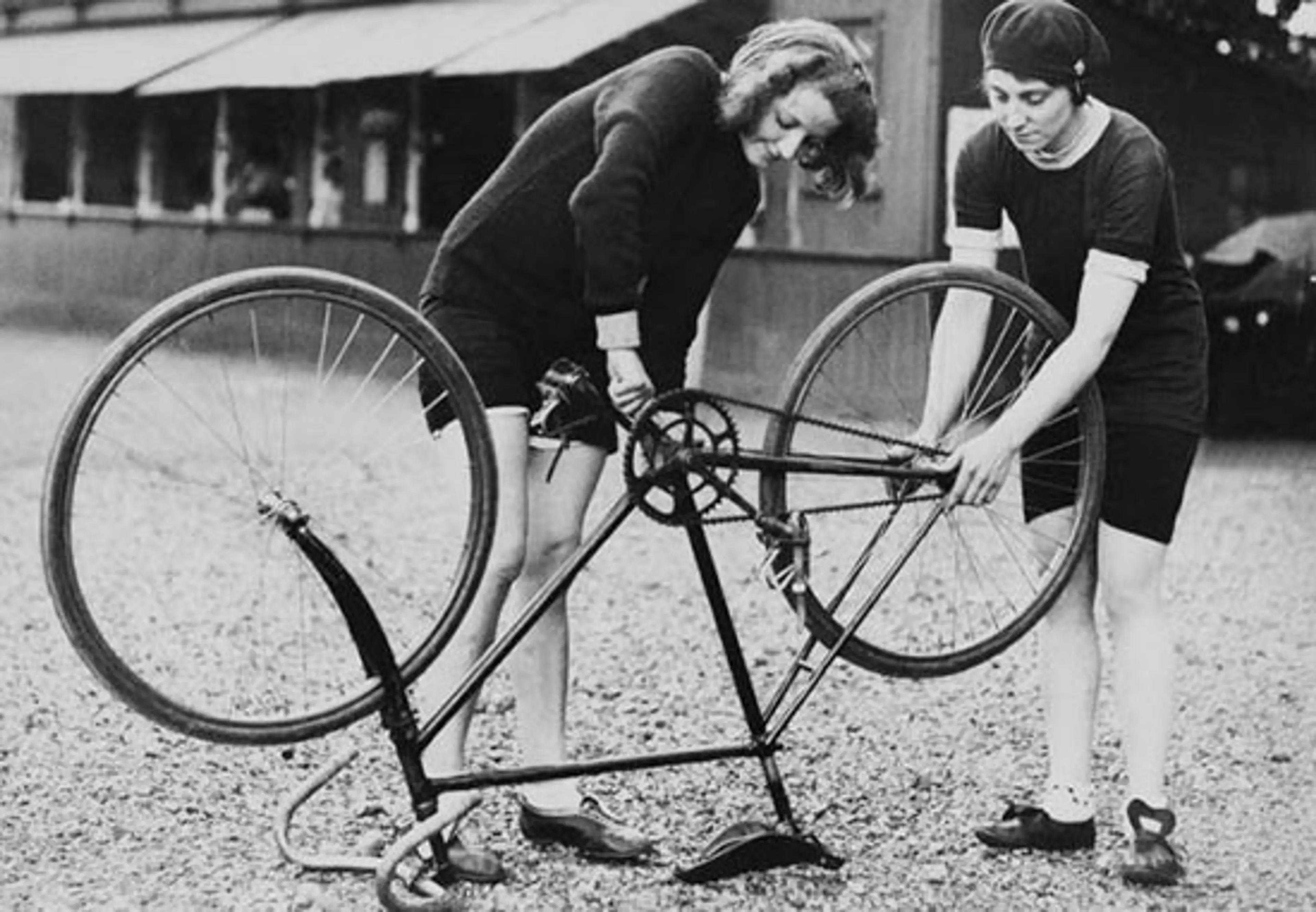 Learn How to Tune-Up at Vancouver Bike Co-ops’ Queer, Trans, and Women’s Nights