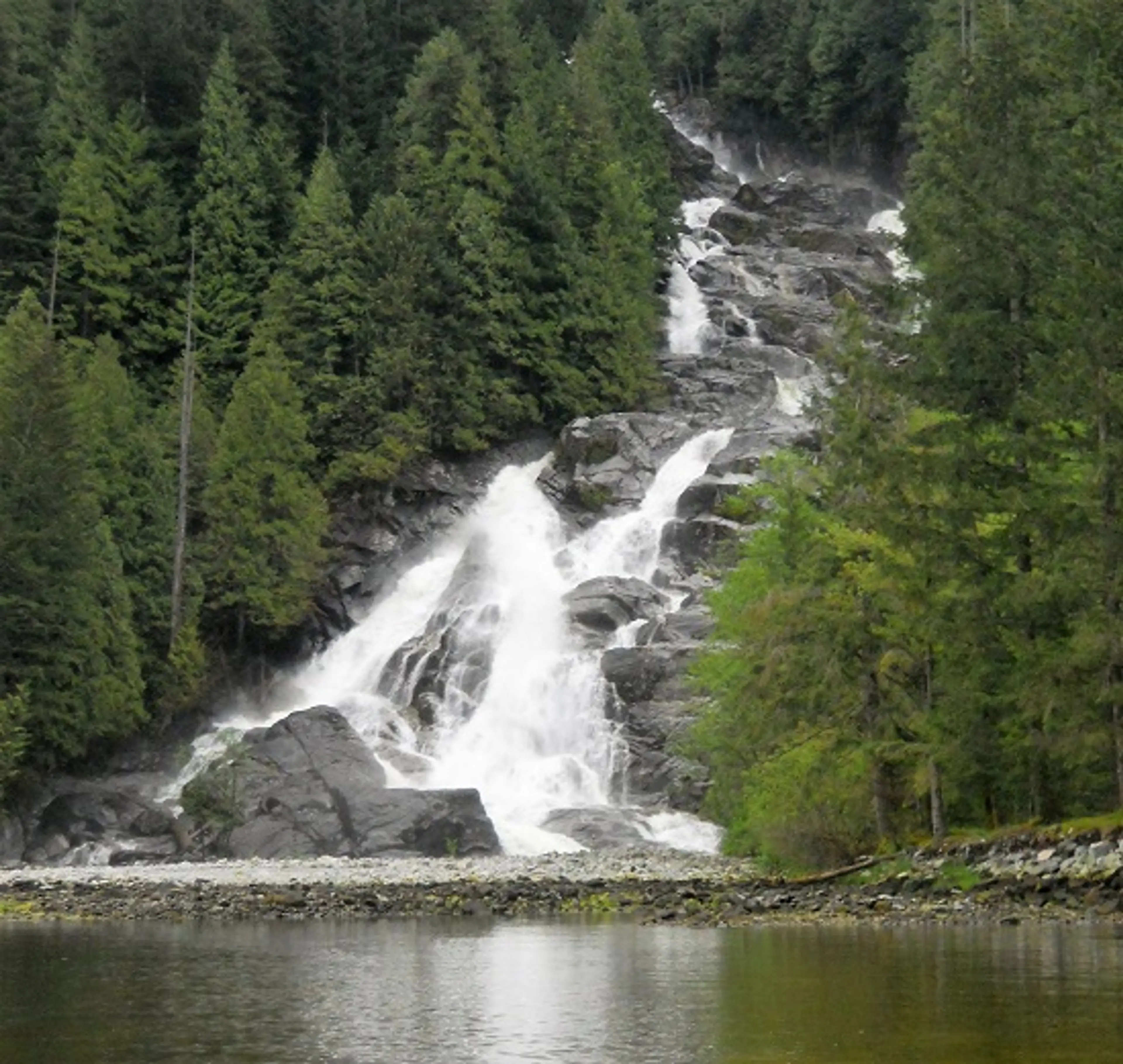 Paddling in Paradise – Deep Cove, North Vancouver
