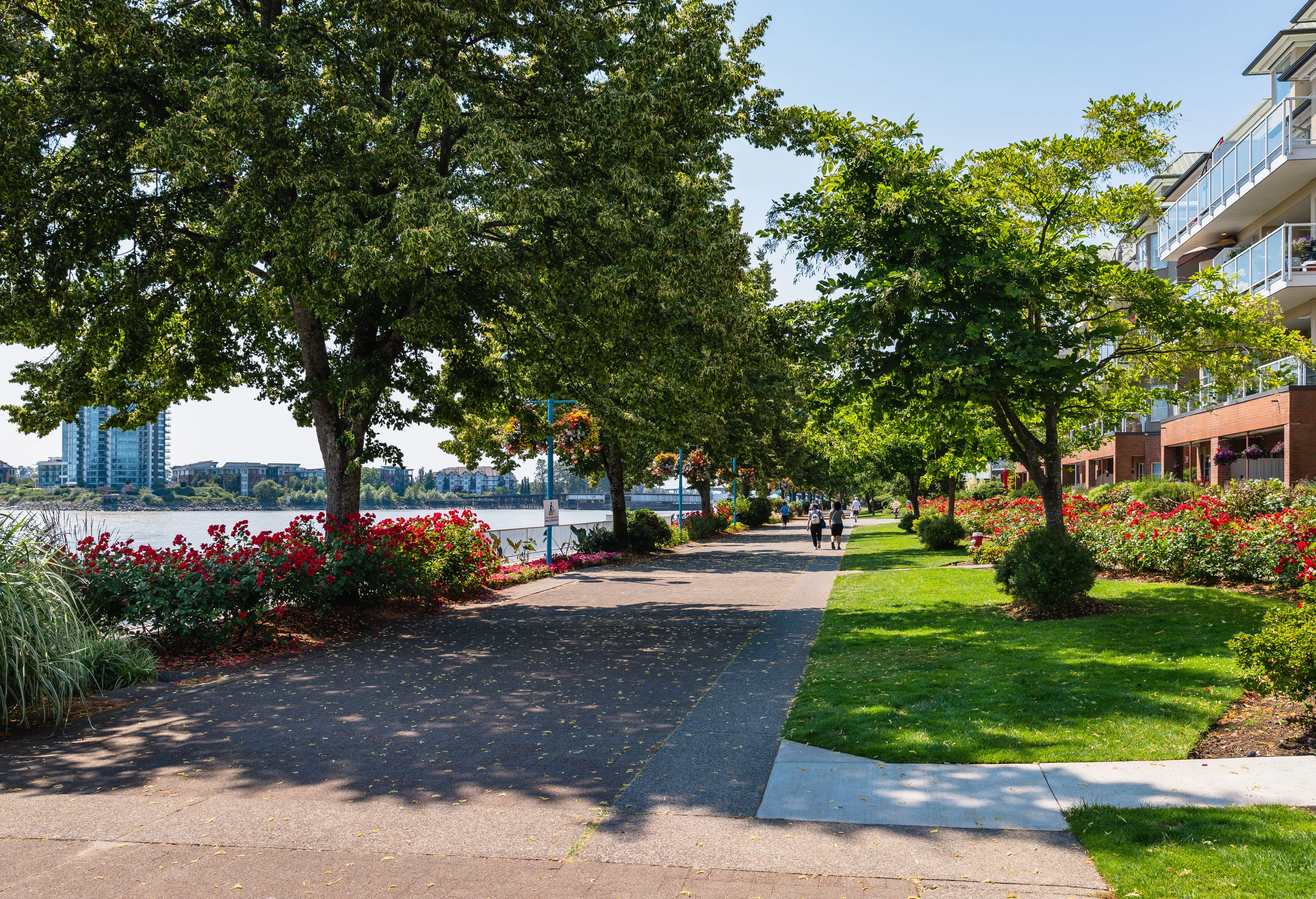 Waterfront-Esplanade_BC0F3D28-CB0F-4111-BDE98A7EBFBE94C4_b58e8560-d501-4b8b-9e72014a3348eefc