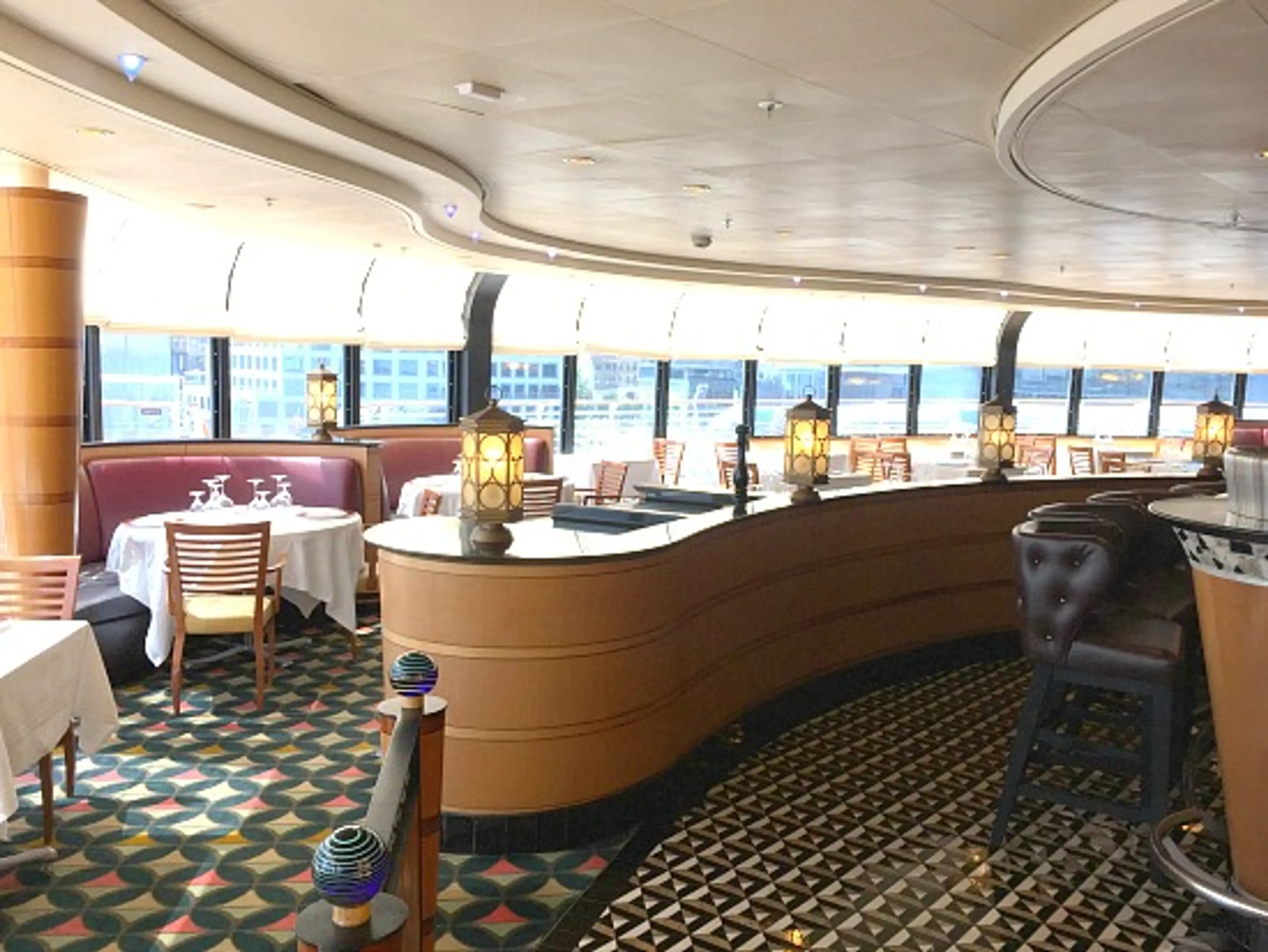DW Restaurant 2