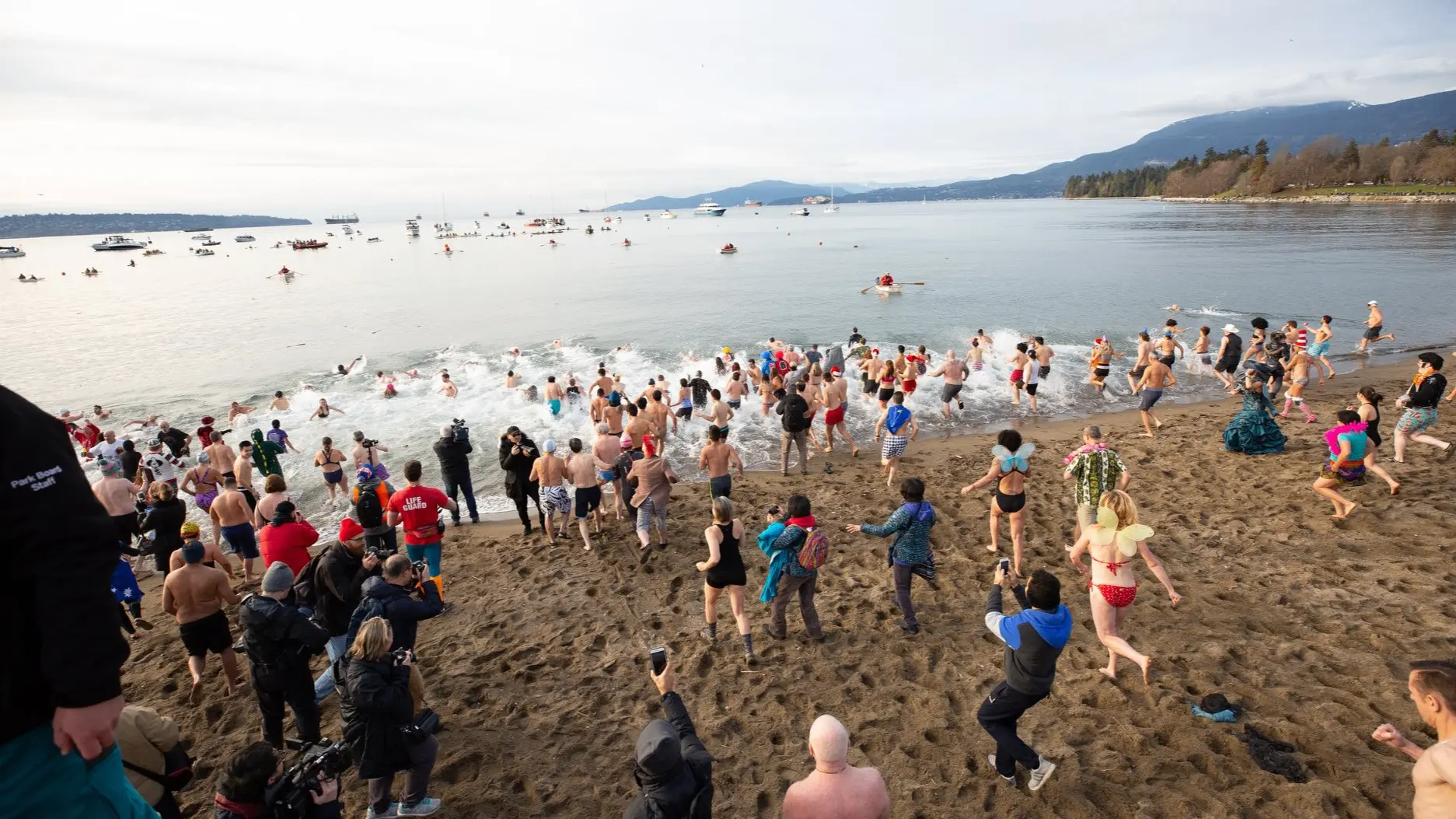 w-1873h-1054-358559-polar-bear-swim-2019