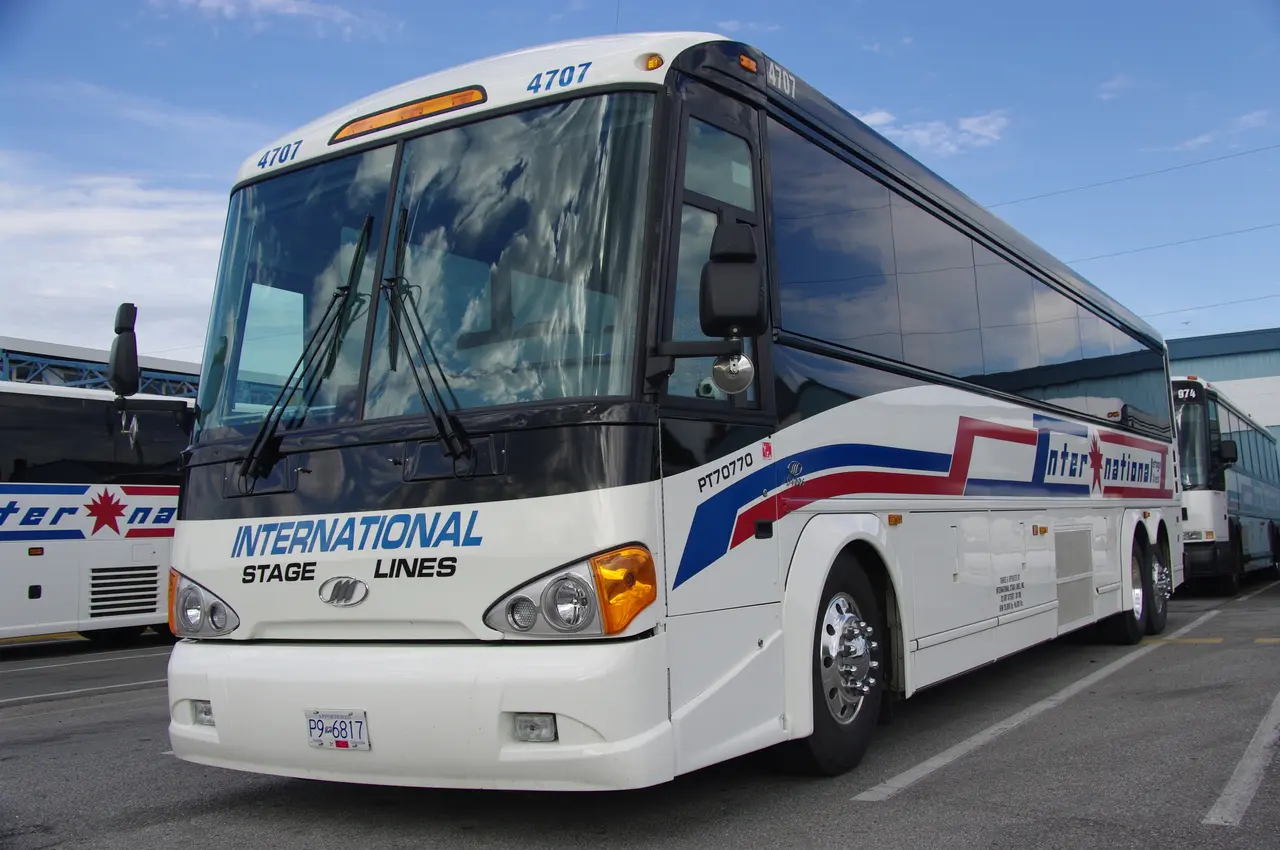 Luxury Highway Touring Motor Coach for Conference Shuttles & Special Events