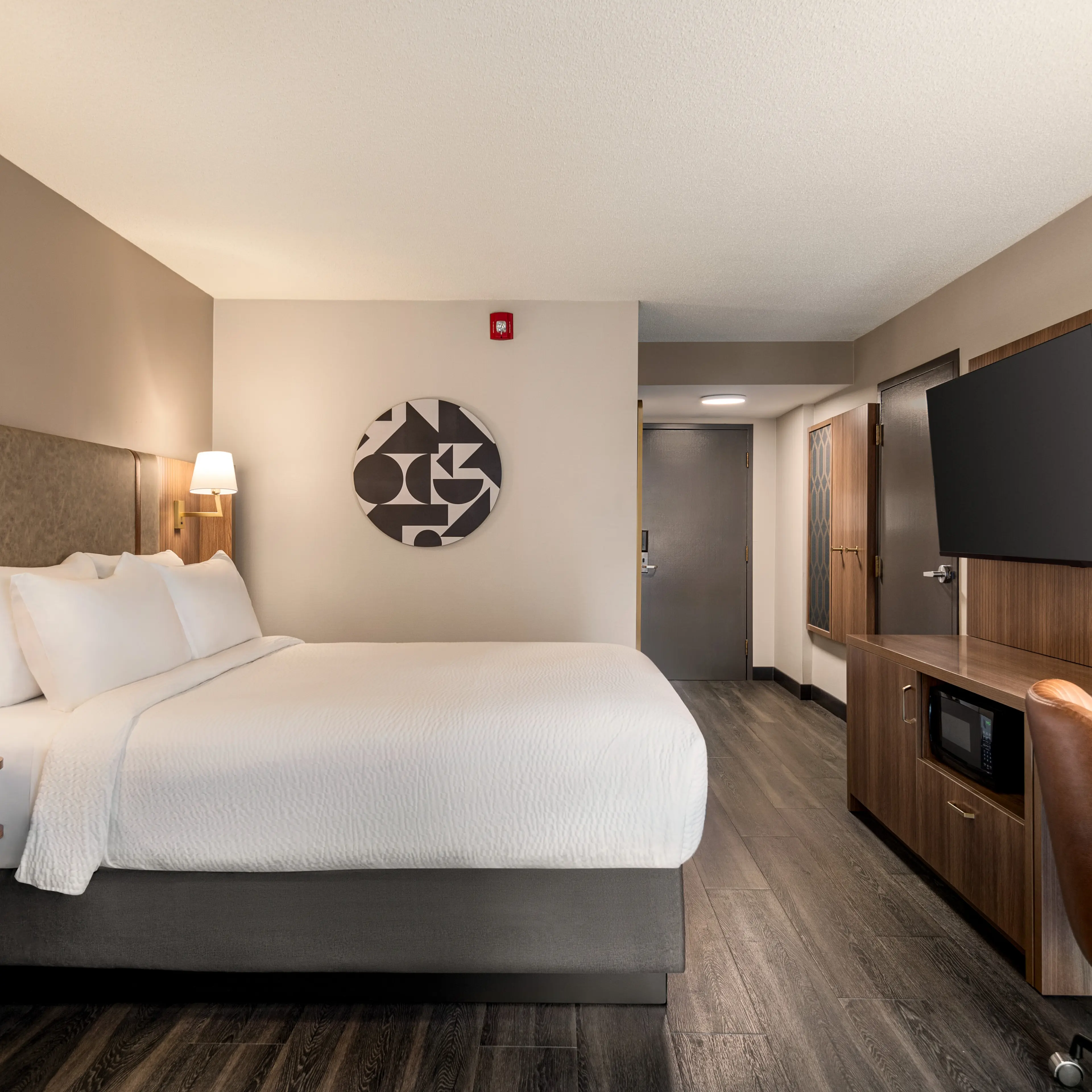 Room with one KING bed