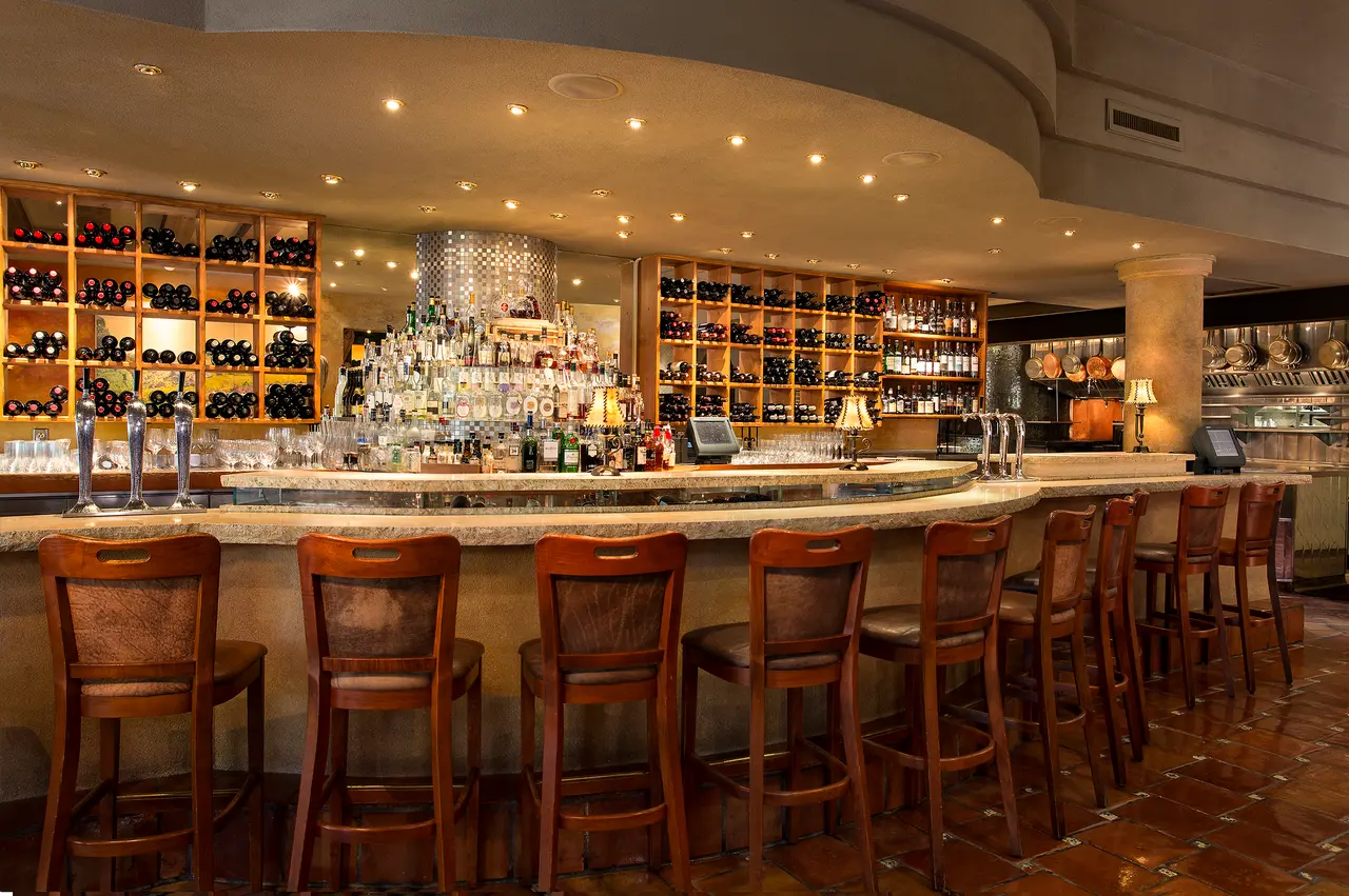 Bar + Lounge