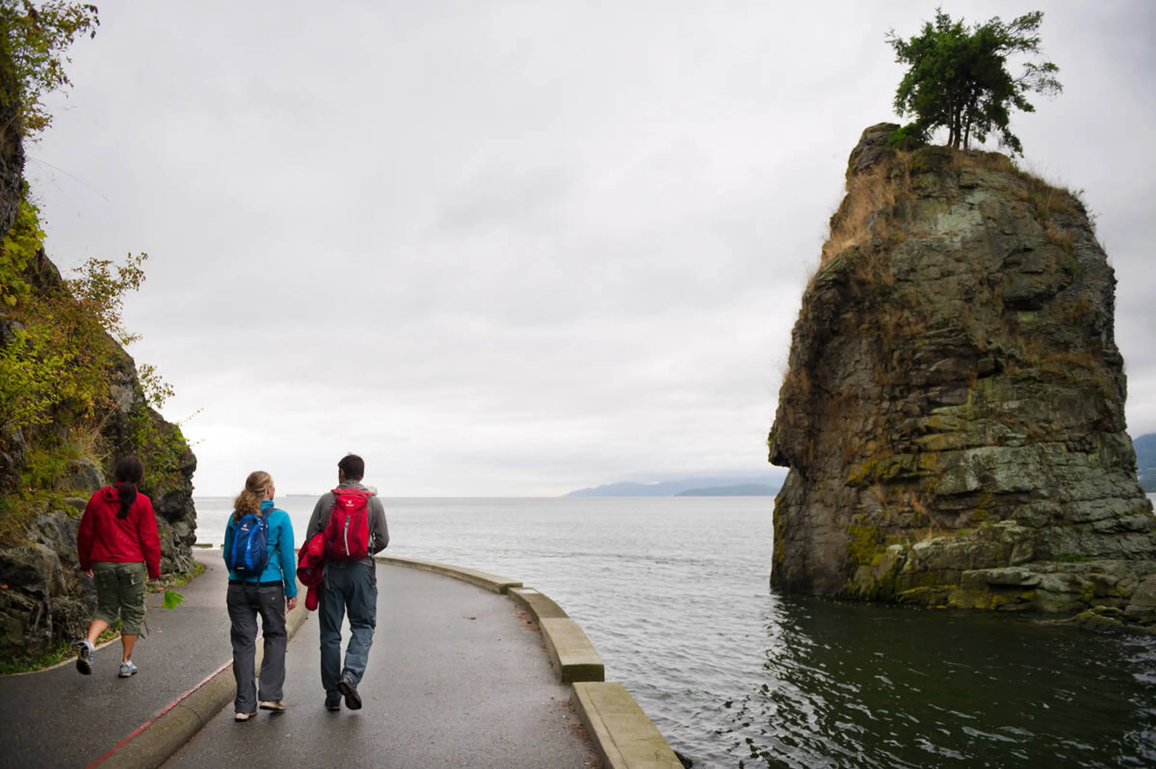 Outdoor Gear to Pack for Fall Adventures in Vancouver
