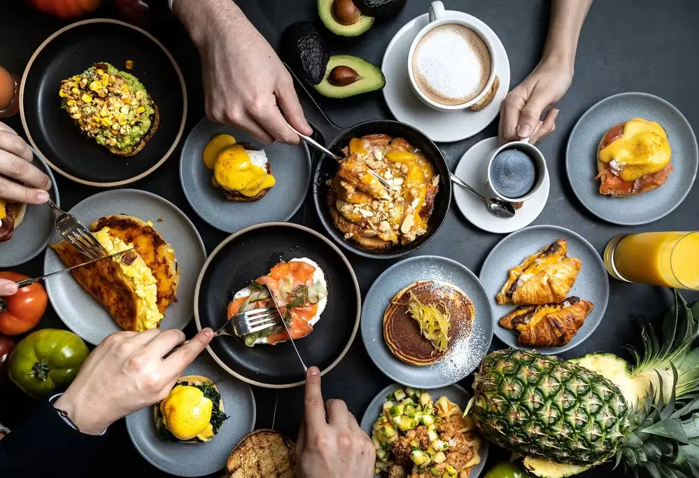 Bottomless Weekend Brunch