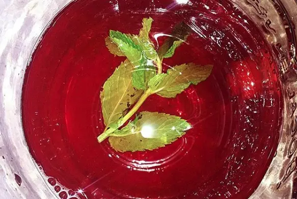 4 Thirst Quenching Reasons to Start and End Your Day in Yaletown